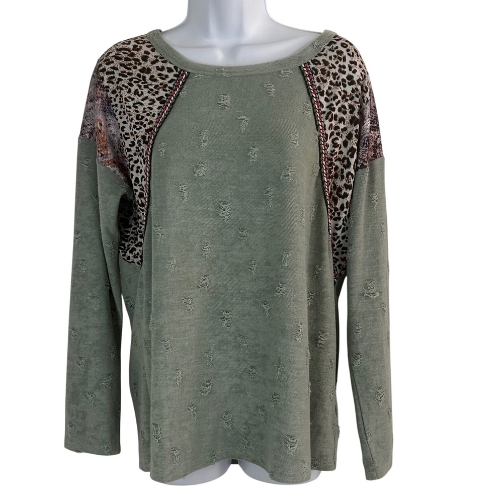 BiBi‎ Women's S Sage Green Distressed Animal Print Mixed Media Top Boho Eclectic